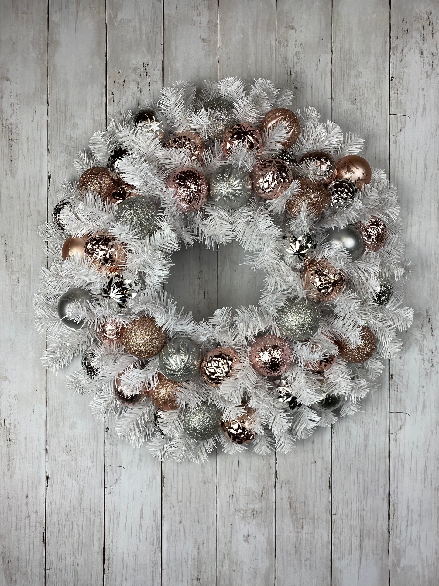 Christmas Wreath with Rose Gold and Silver